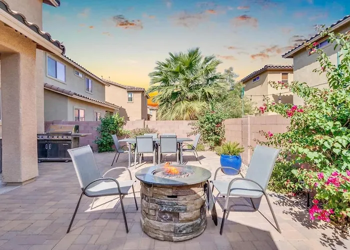 Family Home-mins From The Loop With Hot Tub Tucson