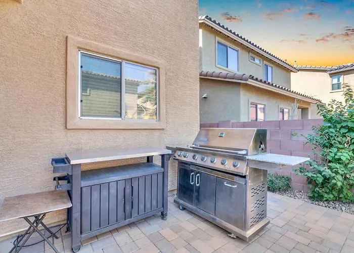 Family Home-mins From The Loop With Hot Tub Holiday home Tucson