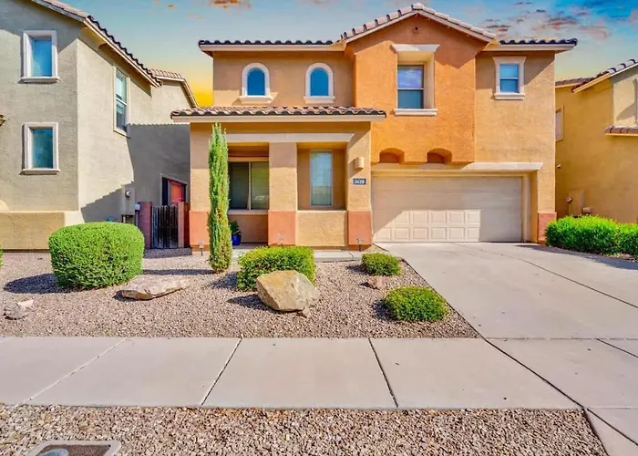 Family Home-mins From The Loop With Hot Tub Tucson