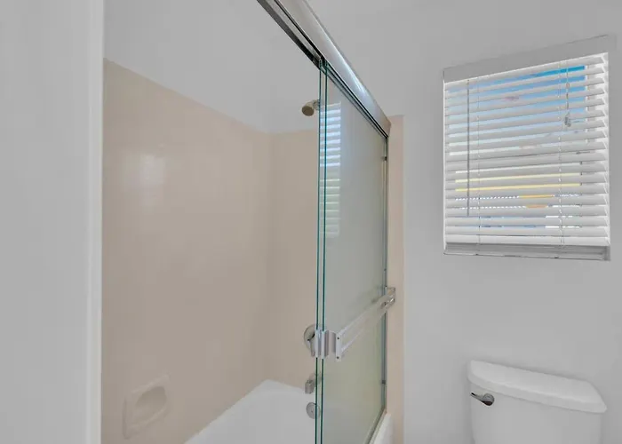 Holiday home Family Home-mins From The Loop With Hot Tub Tucson