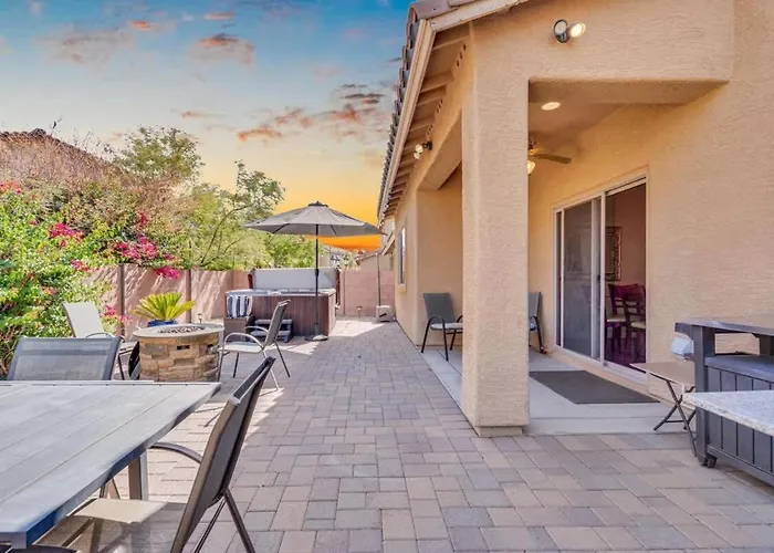 Family Home-mins From The Loop With Hot Tub Holiday home Tucson